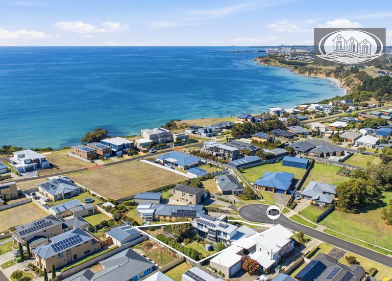 8 Aquarius Court, Portland North