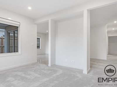 117 Yeungroon Blvd, Clyde North