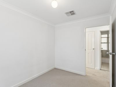 52 Shillington Way, Thornlie