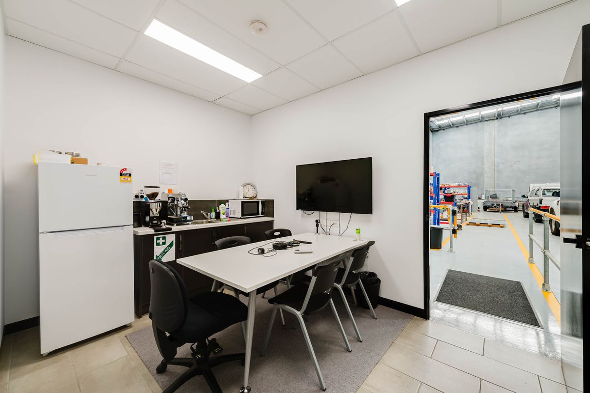 2 / 26 Albemarle Street, Williamstown North
