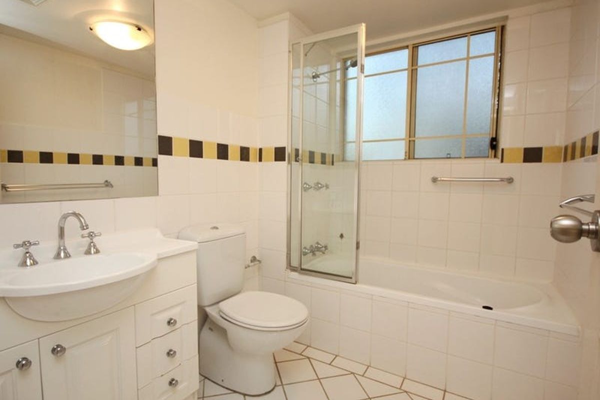 7 / 8-12 Hornsey Road, Homebush West