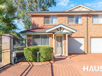 4 / 9 Stanbury Place, Quakers Hill