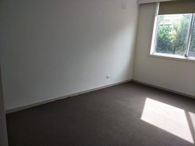 2/25 Empire Street, Footscray