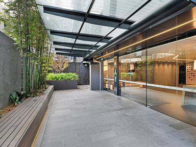 602N / 229 Toorak Road, South Yarra