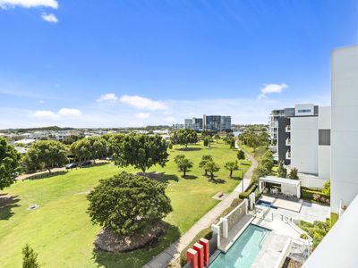 405 / 11 Compass Drive, Biggera Waters