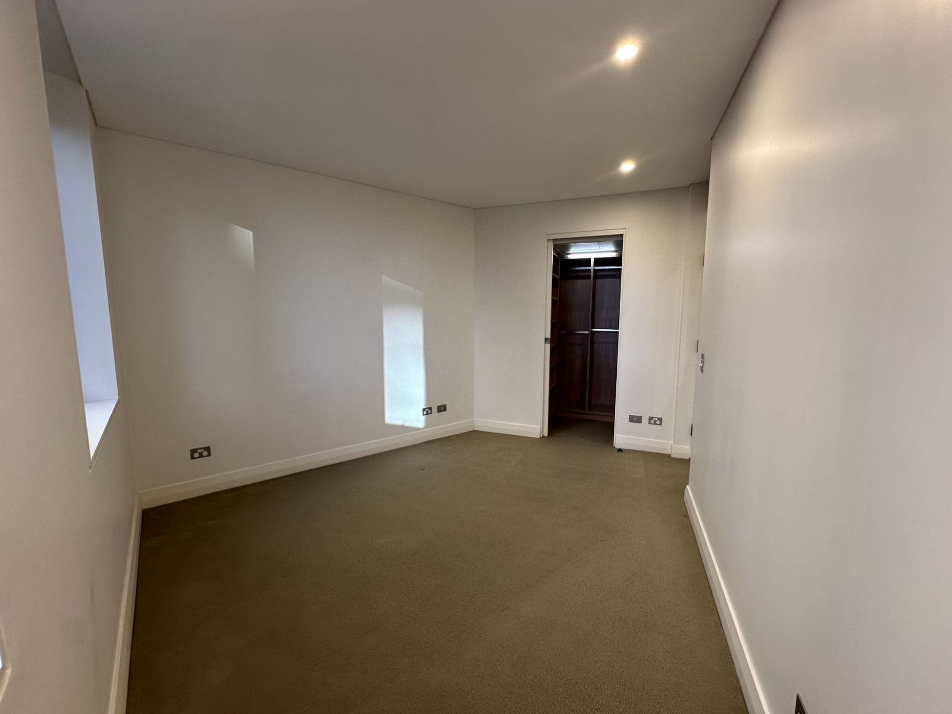 1009 / 8 Glen Street, Milsons Point