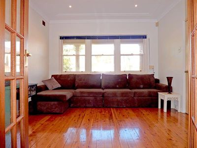 82 Stoney Creek Rd, Beverly Hills