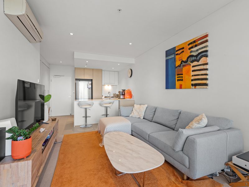 10414 / 320 MacArthur Avenue, Hamilton