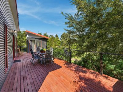 9 Glovers Road, Deep Bay
