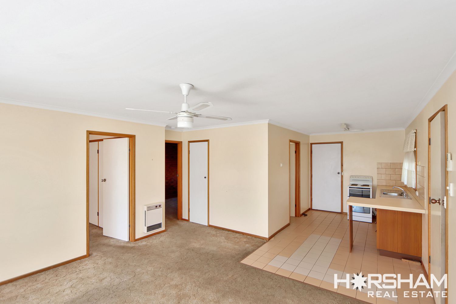 4 / 12 Remlaw Road, Horsham