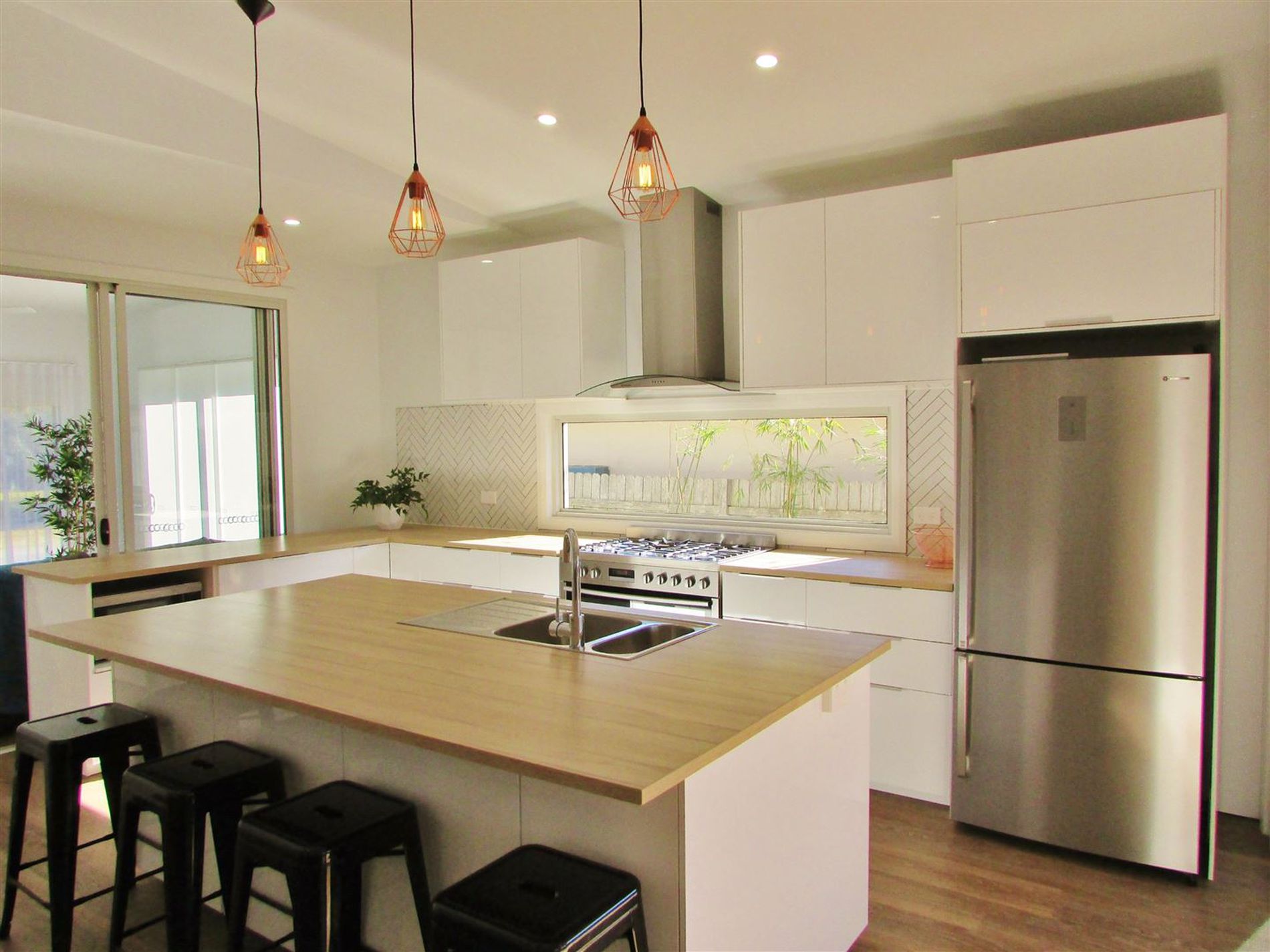 6 Boeing Avenue, Lake Conjola