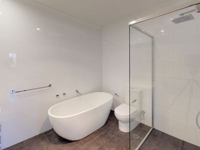2 / 15A Bedford Avenue, Dubbo