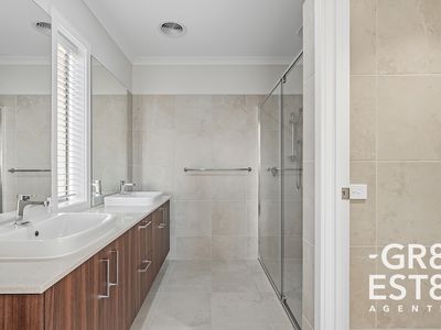14 Ryder Street, Cranbourne