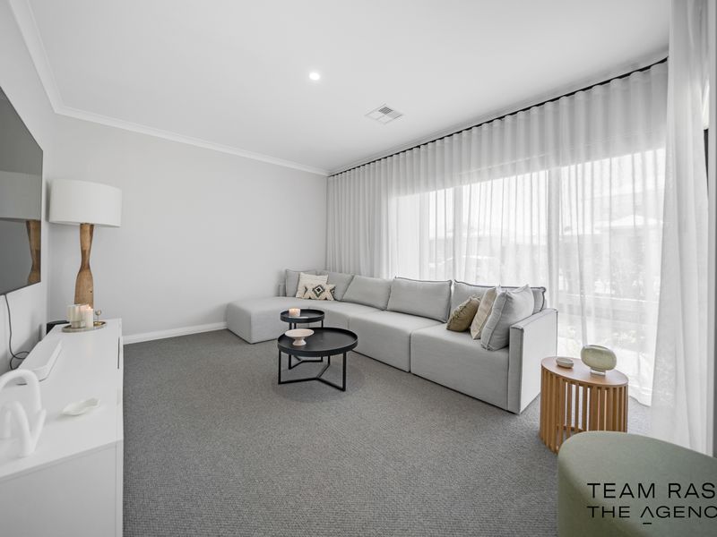 20 Navarra Way, Caversham