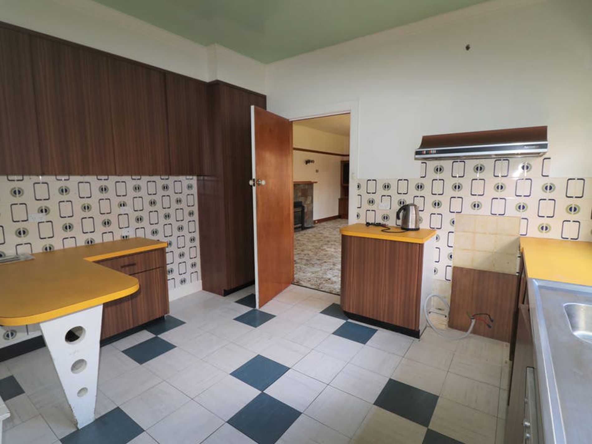 51 The Esplanade, Seymour