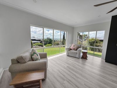 6 CORNISH CLOSE, Atherton