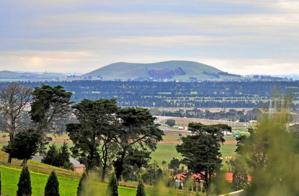 35 The Panorama, Mickleham