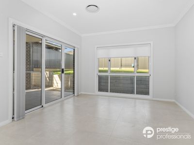 72 Eighth Avenue, Austral