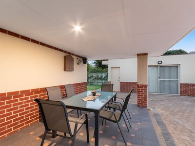 14 Georgette Court, Falcon