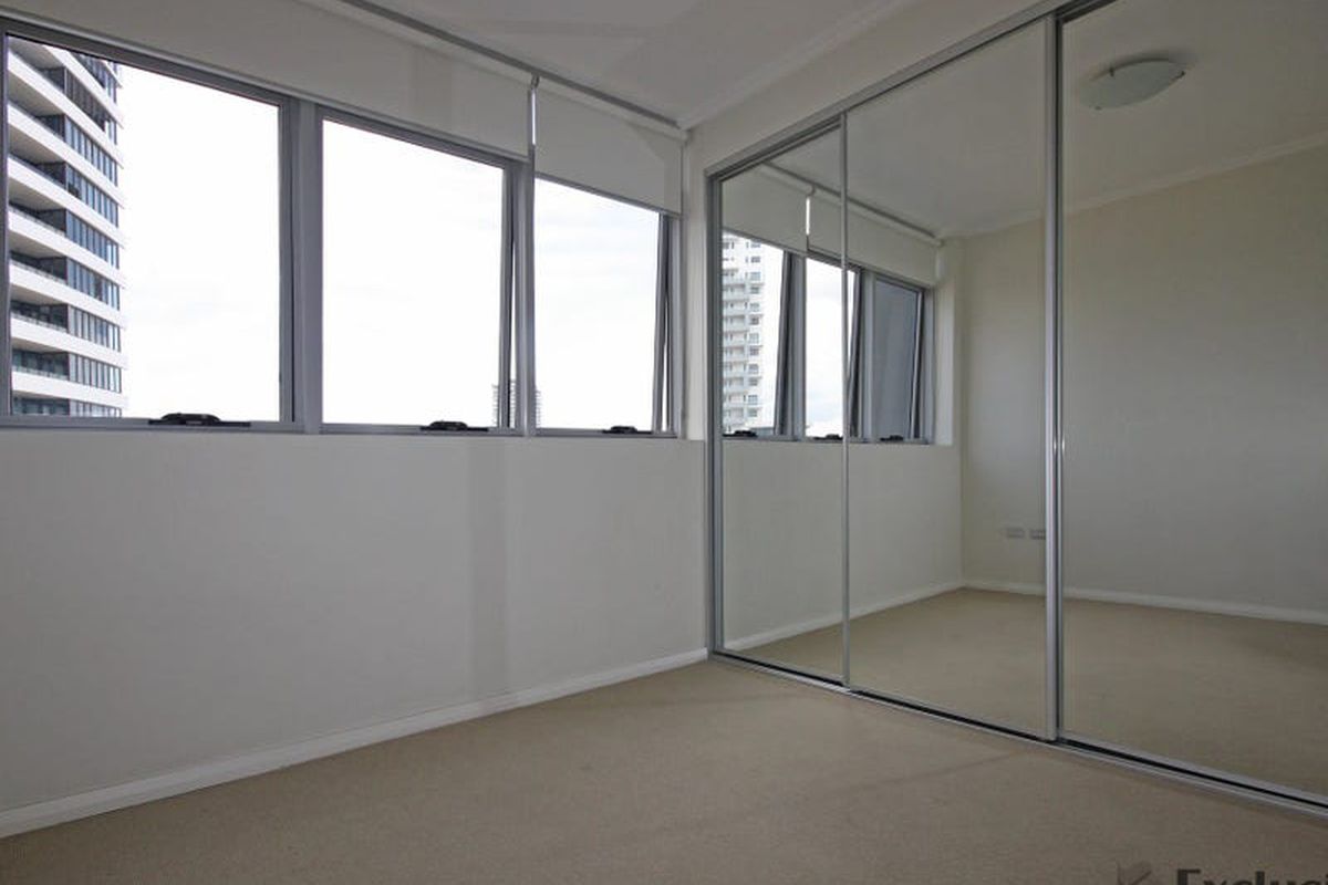 36 / 38 Shoreline Drive, Rhodes