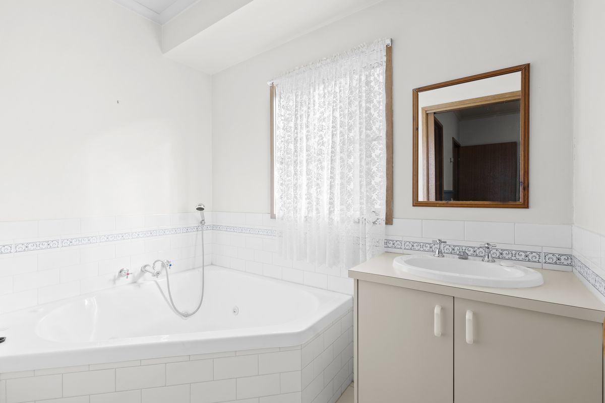 Unit 6 / 5-7 The Parade, Mansfield