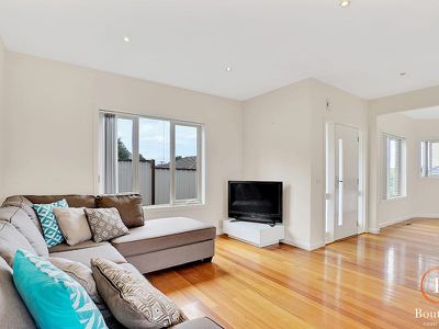 2 / 90 Railway Parade, Pascoe Vale