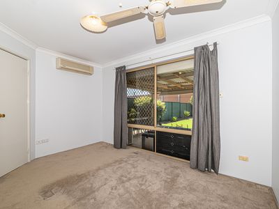 12 Carakine Grove, Thornlie