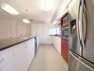 5 Carrow Bend , Baldivis