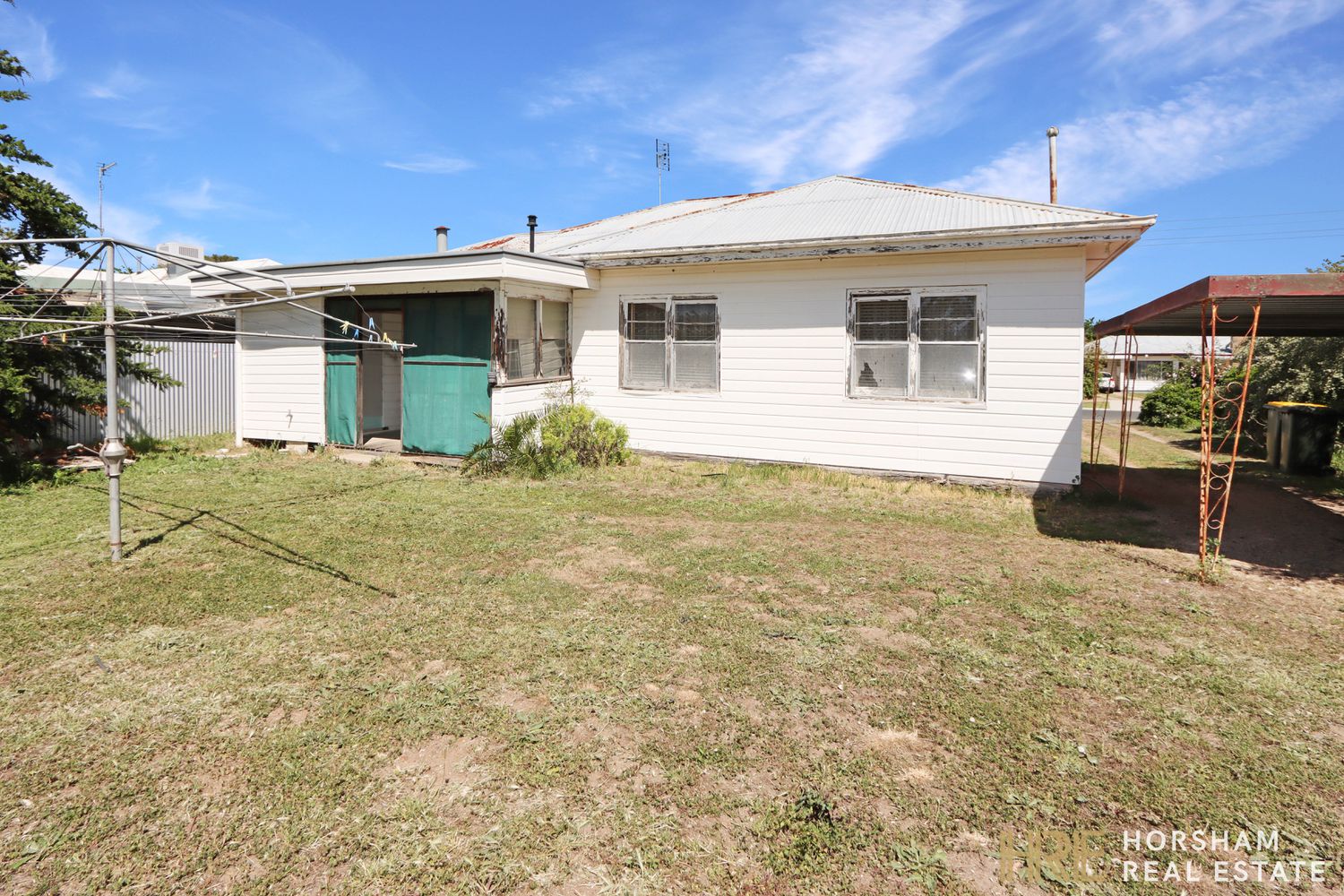 8 Federation Avenue, Horsham