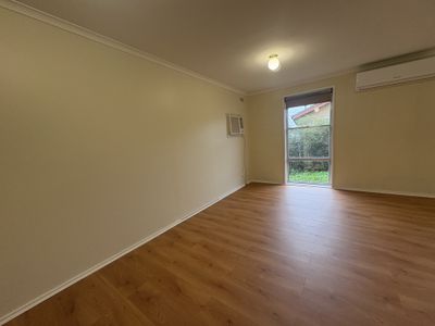 18 Marchant Crescent, Sunshine West