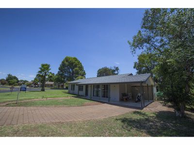 2 Meurer Court, Dubbo