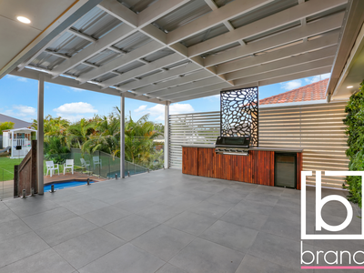 7 Honeygum Way, Mardi