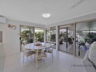 5 Hussar Ct, Woodgate