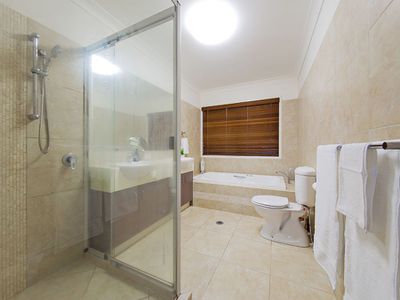 2 Suprano Place, Wakerley