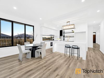 17 Spire Crescent, Beveridge