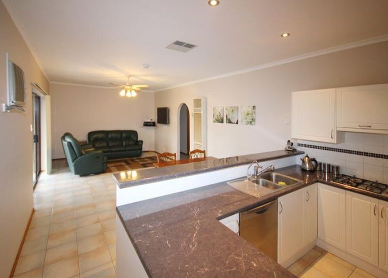 41 Glenthorn Crescent, O'halloran Hill
