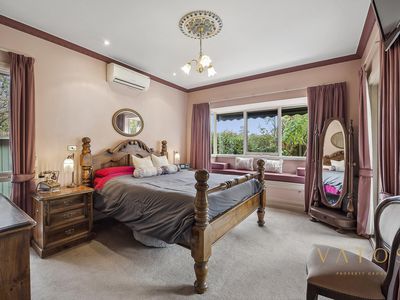 5 Janine Court, Somerville