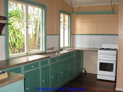 76 Weaver Street, Atherton