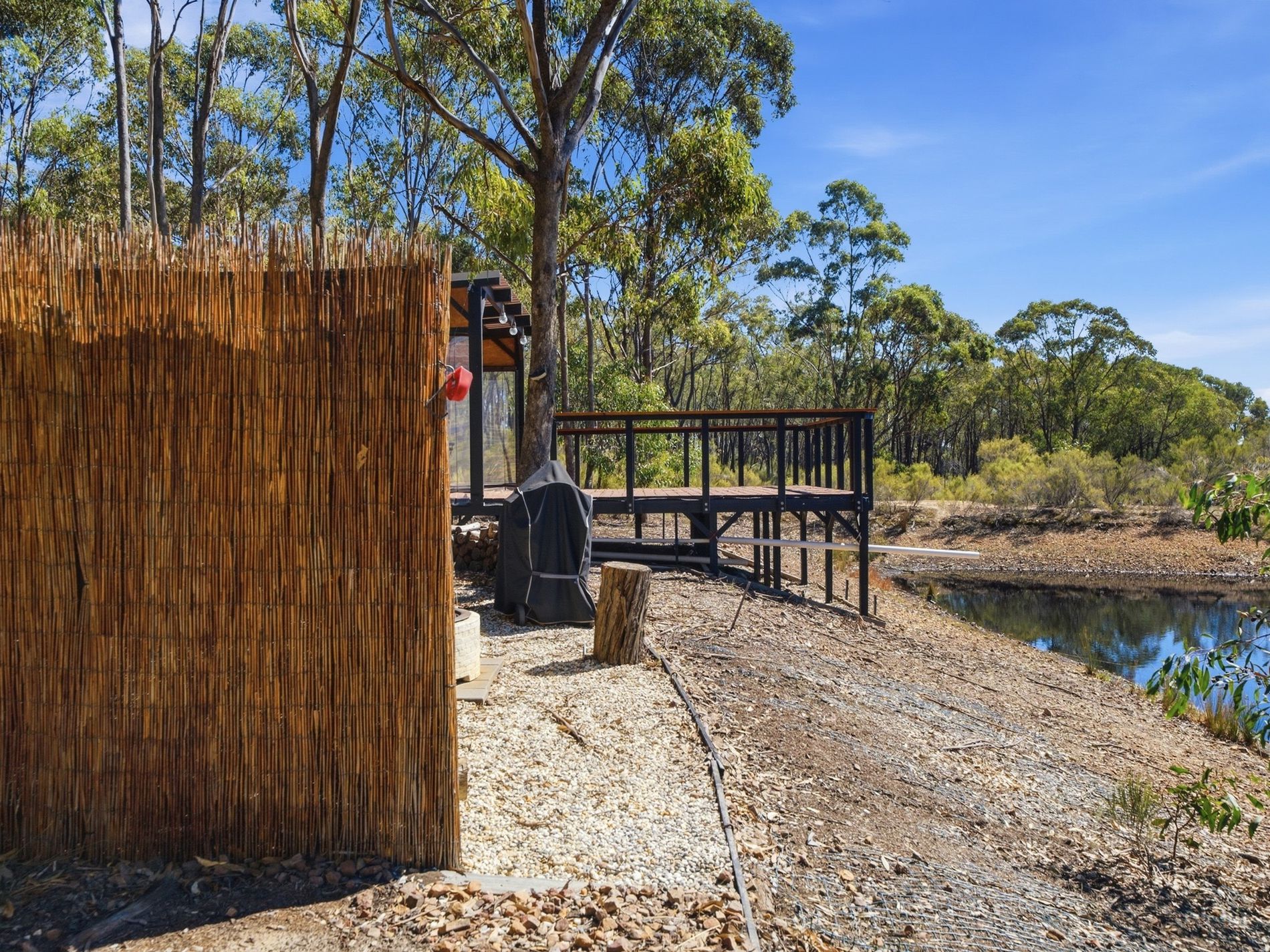 15 Moulton Court, Northwood