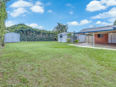 1 Chestnut Drive, Murrumba Downs