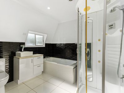 8A Mabel Street, Harlaxton