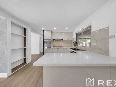 170 James Cook Drive, Endeavour Hills