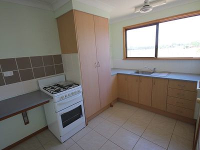 43 Creek Street, Pentland