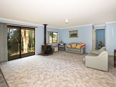 19 Cullen Cres, Kangaroo Valley