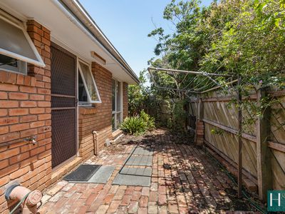 6 Amber Court, Pascoe Vale