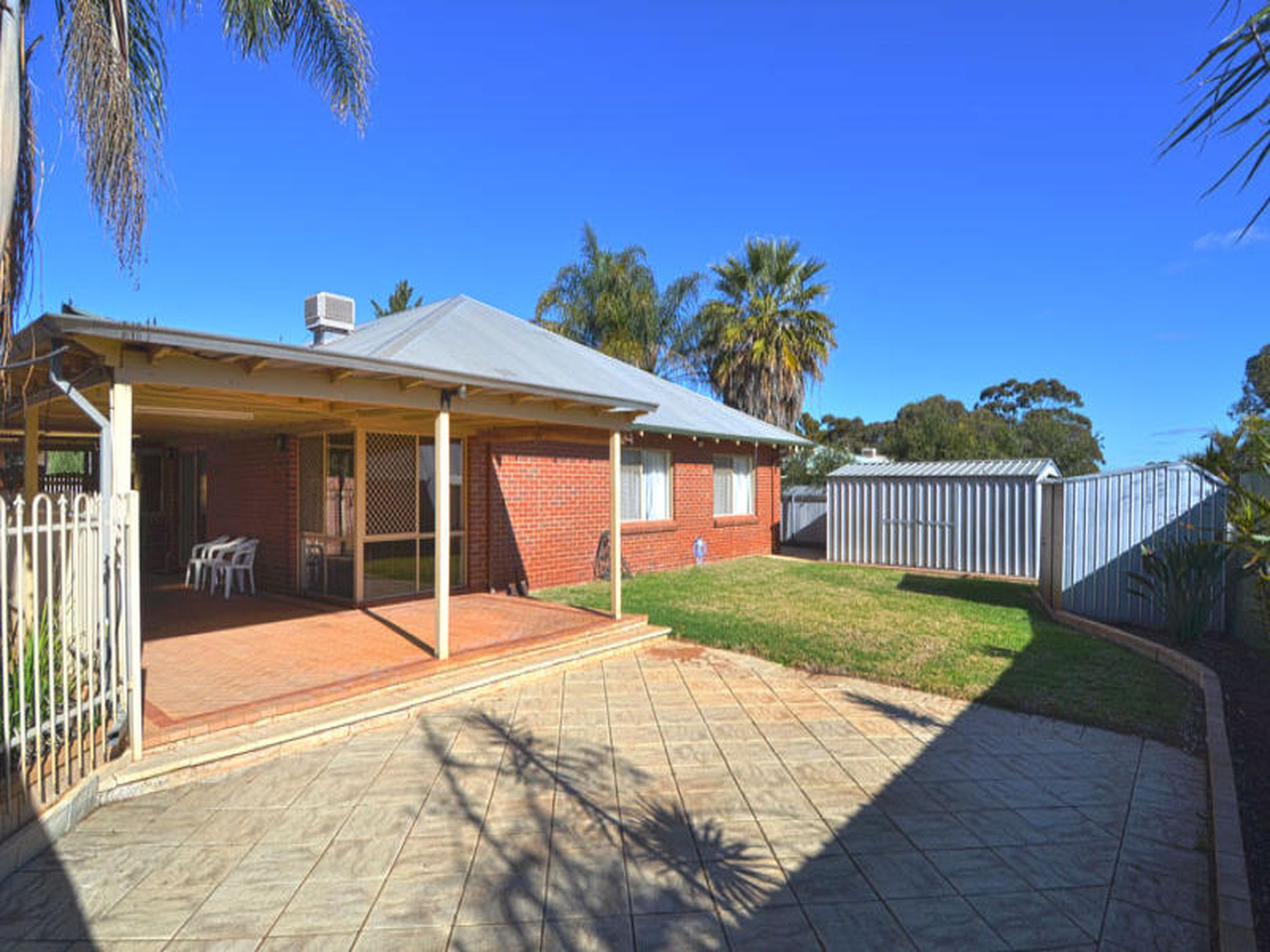 6 Kunanalling Avenue, Kalgoorlie