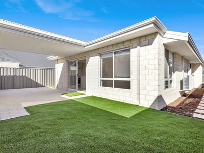 68 Leeward Avenue, Eglinton