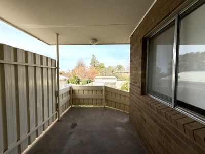 87 McNabb Crescent, Griffith