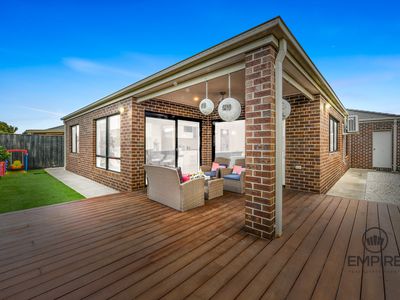 7 Brightstone Drive, Clyde North
