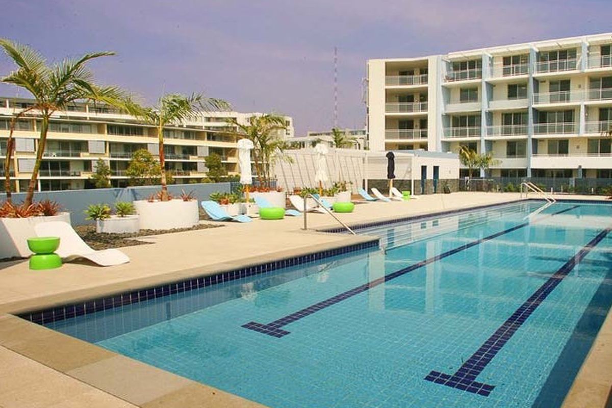 323 / 4  Stromboli Strait , Wentworth Point
